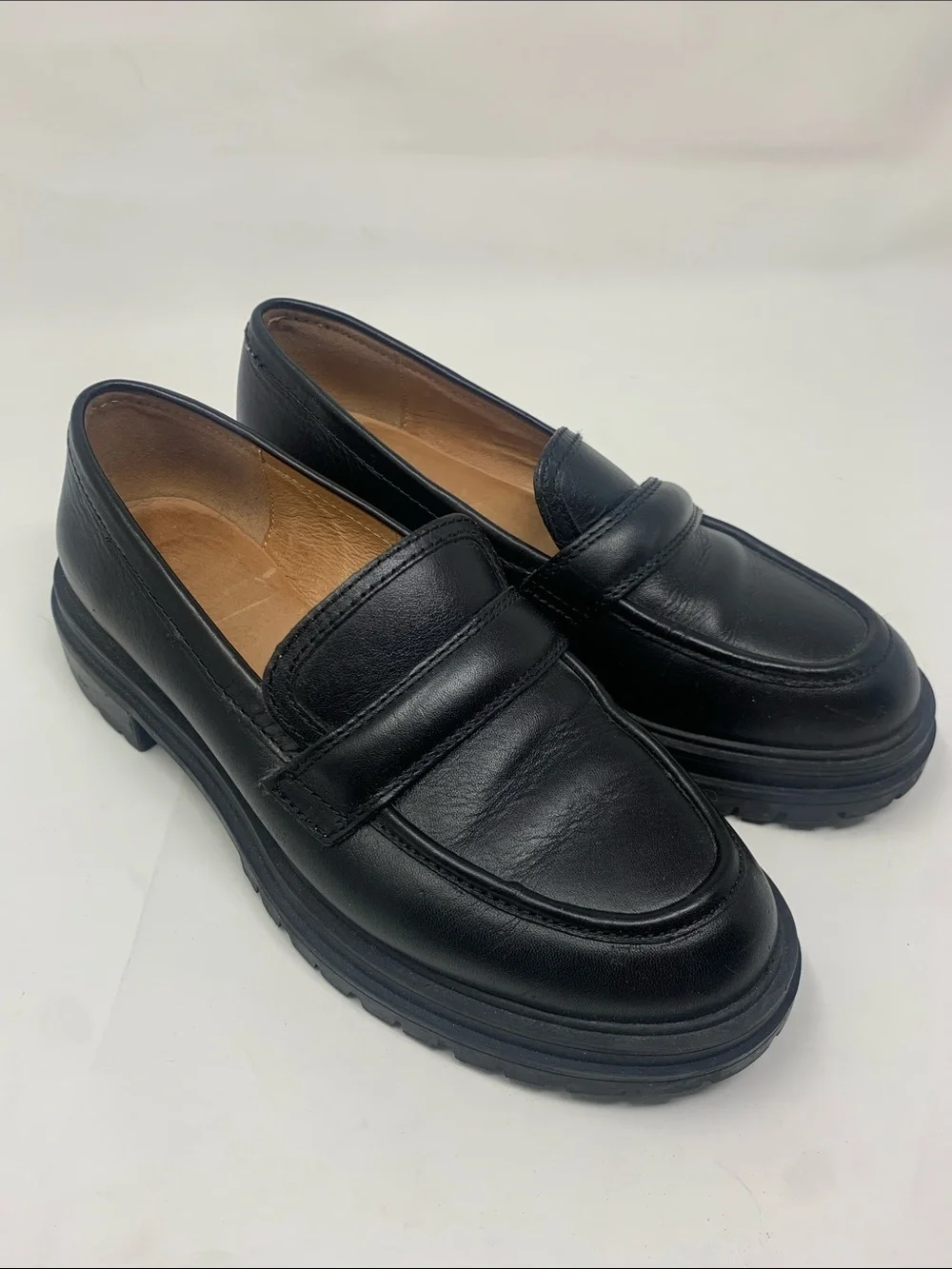 Madewell Black Leather Penny Loafers size 6